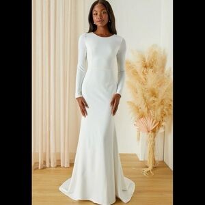 Lulus Eloquent Endearment White Long Sleeve
Backless Maxi Dress